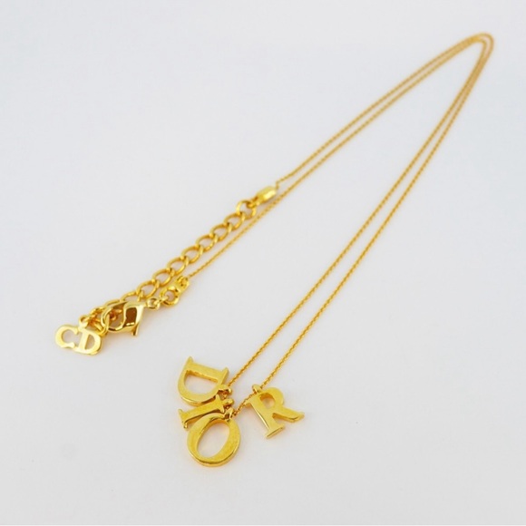 Dior Necklace - Picture 3 of 9